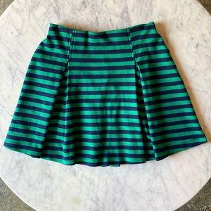 Forever 21 Green & Navy Pleated Skirt Size Medium